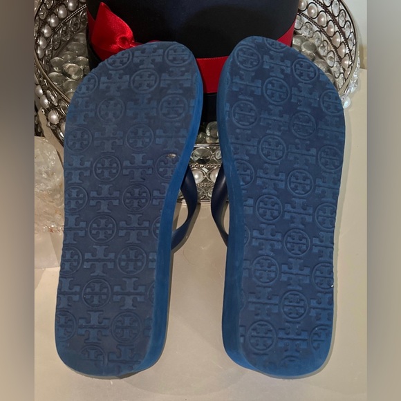 Tory Burch Blue White Rubber Platform Thong Sandals size 6 - Picture 4 of 6